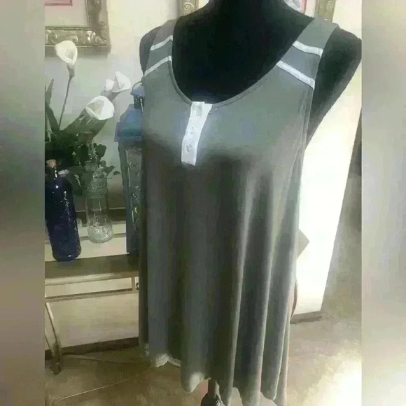 POL SLEEVELESS OLIVE GREEN SUMMER RACER BACK STRIPE TANK TOP SIZE MED💚 - Picture 4 of 12